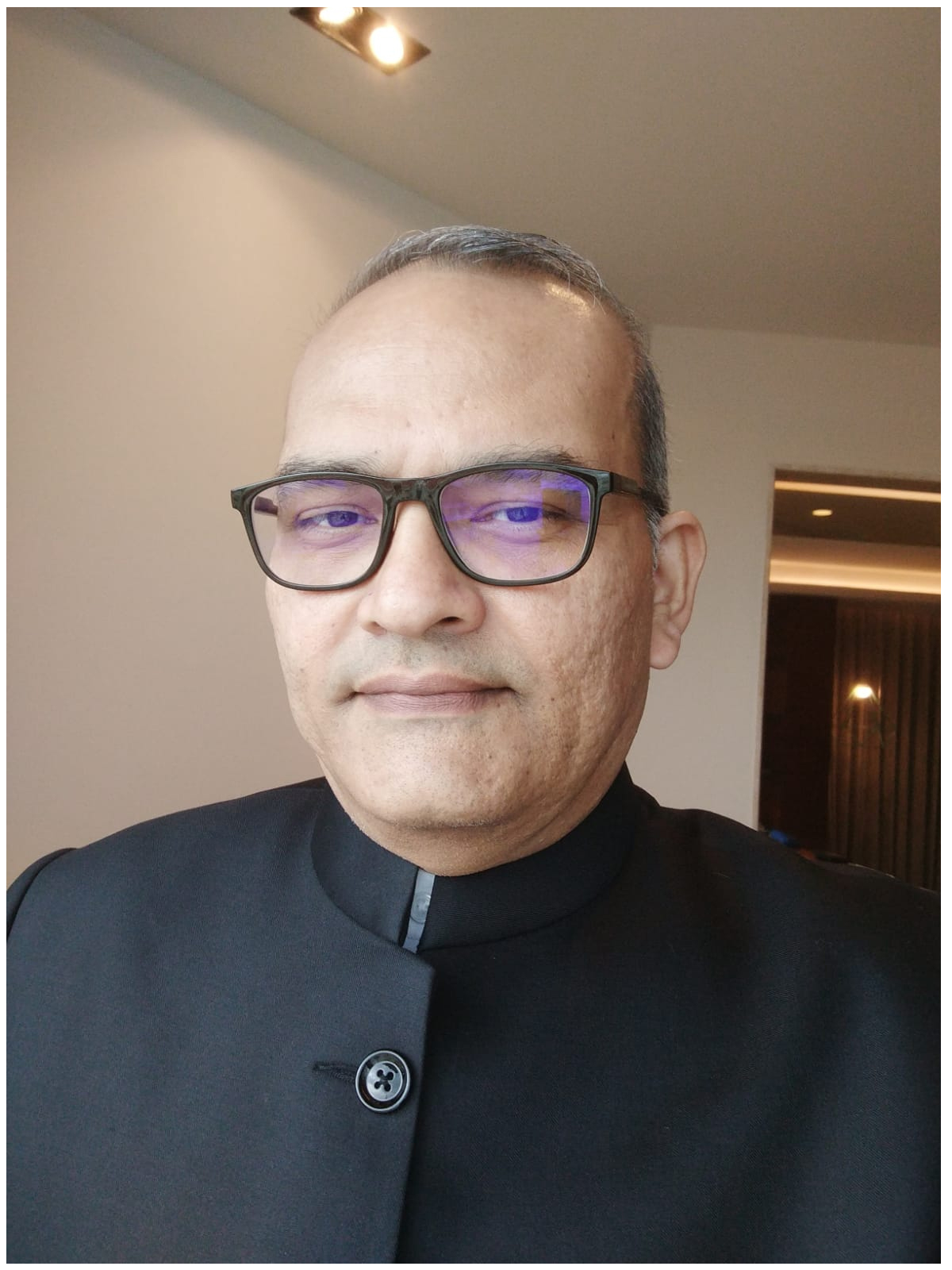 Shri. Samar Nanda