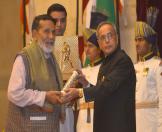 Gandhi Peace prize for the year 2013 To Shri Chandi Prasad Bhatt 6