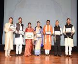 Dignitaries unveil the logo of Festival of India in Mauritius-01