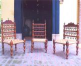 Sankheda Nu Lakh Kam: Lacquered turned wood furniture of Sankheda